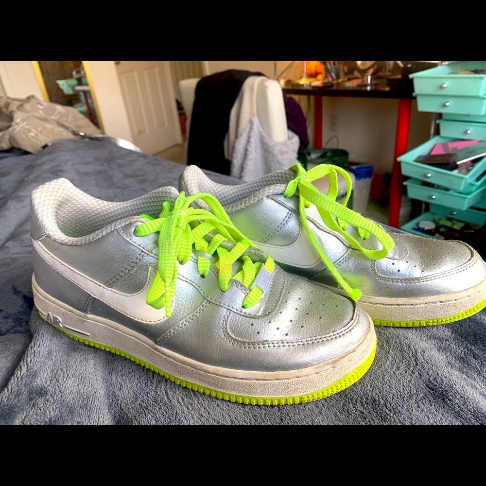 Youth Air Force 1s